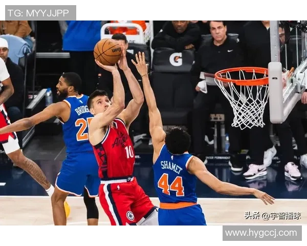 快船与尼克斯2019年对决回顾：精彩瞬间与球员表现分析